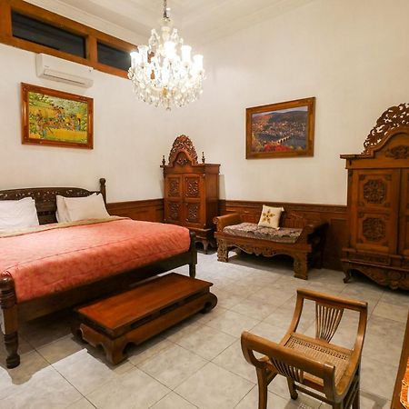 Rumah Pesik Art & Heritage Hotel Gondowulung Exterior foto