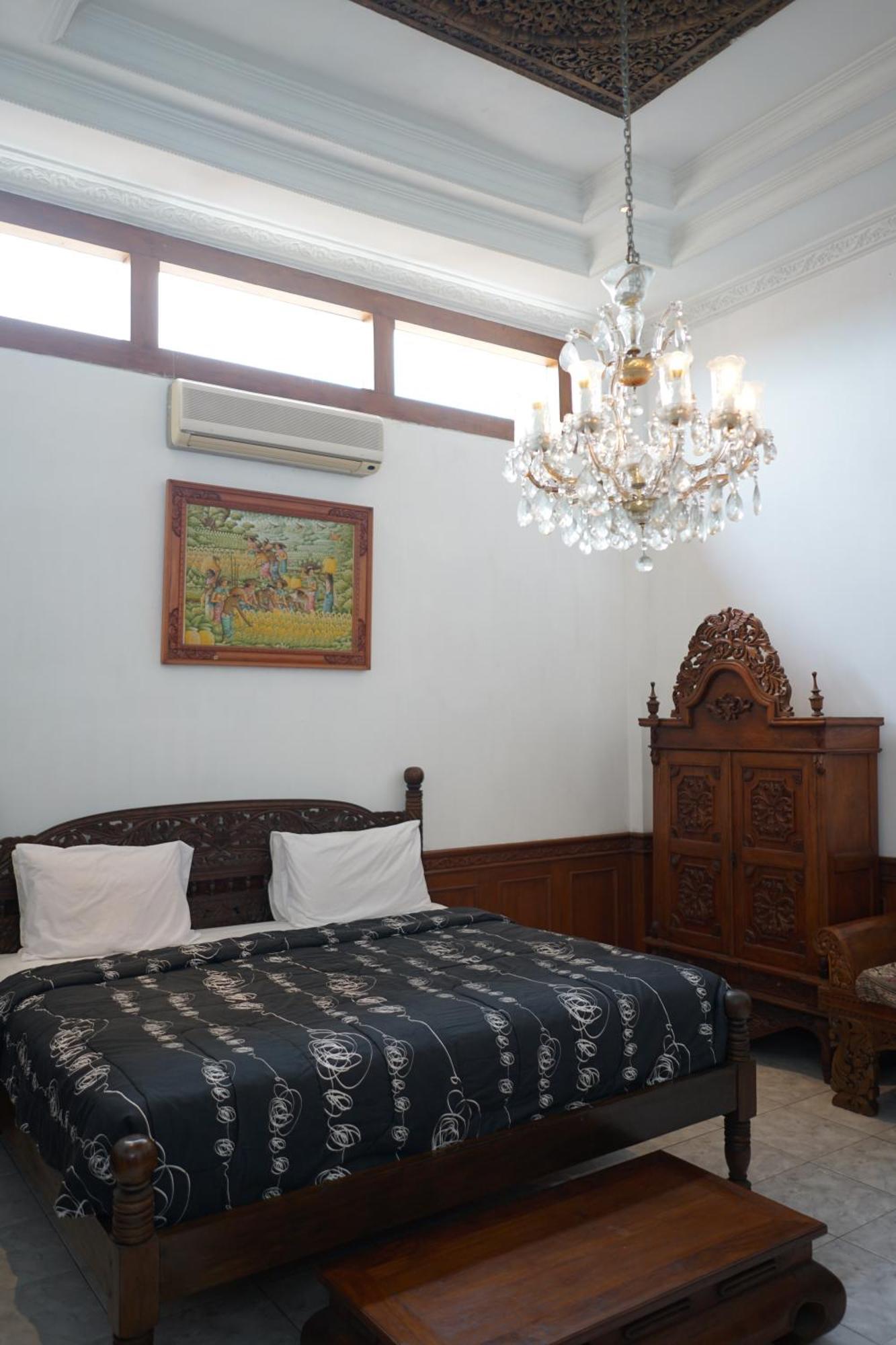 Rumah Pesik Art & Heritage Hotel Gondowulung Exterior foto
